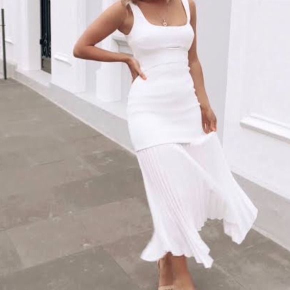 Shieke Hannah Dress. - Picture 3 of 4